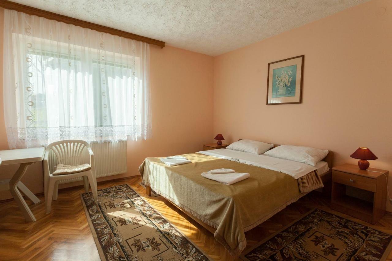 Rooms Maria Slunj Buitenkant foto