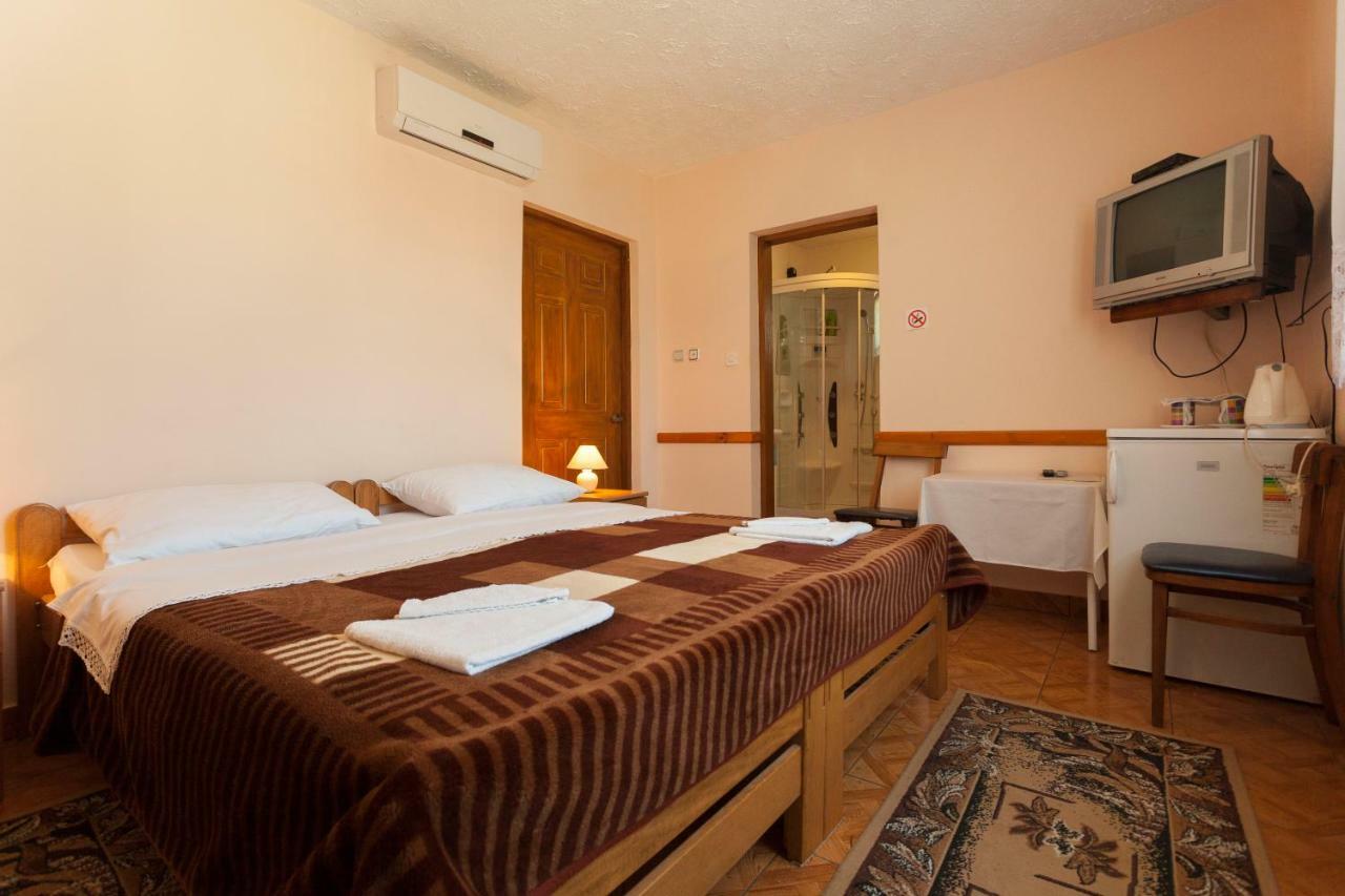 Rooms Maria Slunj Buitenkant foto