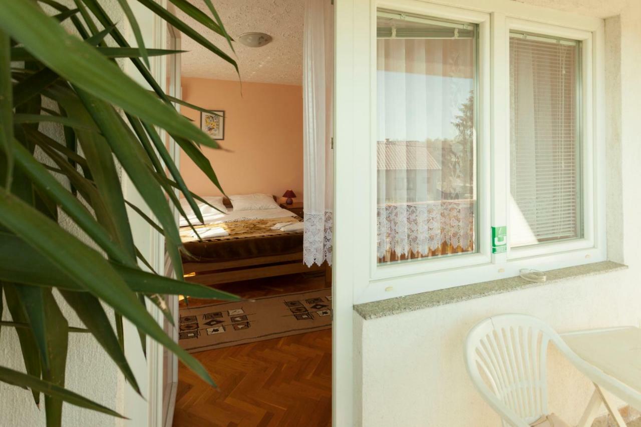 Rooms Maria Slunj Buitenkant foto